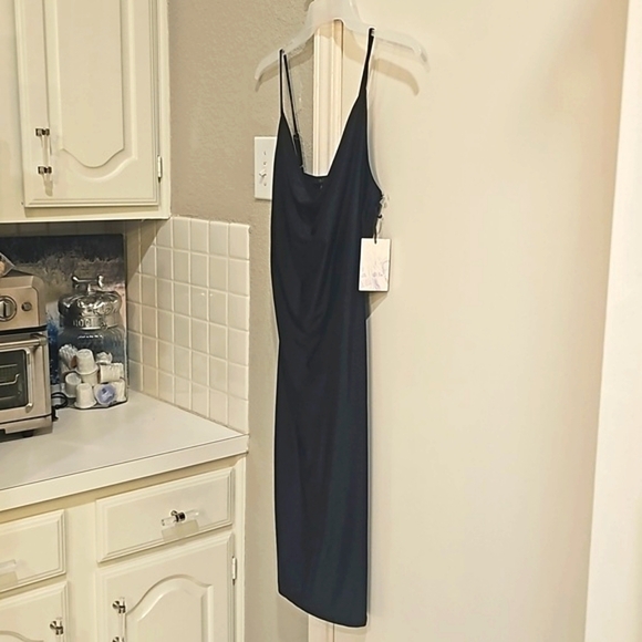 NWT IRIS Dress w Cowl Neck, adjustable straps. Black. LARGE - Picture 9 of 14